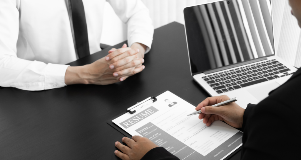 How to Create Job Ads That Attract Top Talent