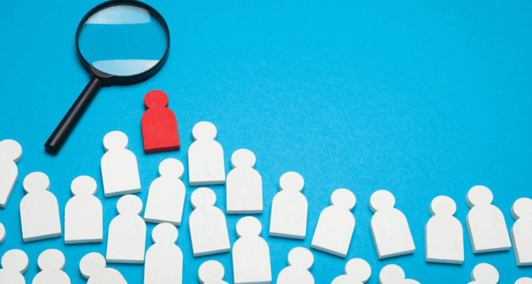 Hiring Manager vs Recruiter_ Roles, Responsibilities & Collaboration _ Survale